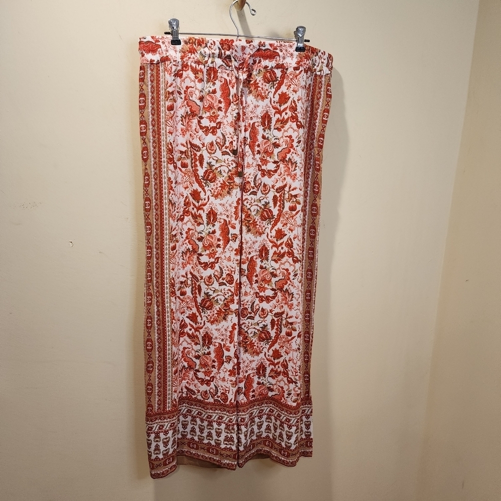 Hester & Orchard Floral Red and White Elastic Waisted  Flare Rayon Casual Pant L